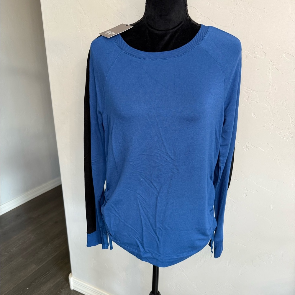 Simply Vera Vera Wang Blue Preppy Long Sleeve Cinched Side Top. Size Small